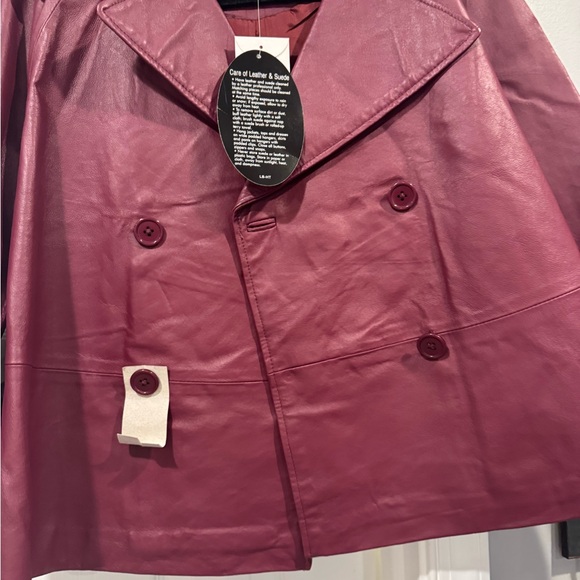 Spiegel Cropped Double Breasted Burgundy Leather Jacket size 4 NWT - Picture 6 of 6